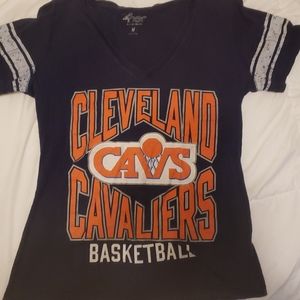 CLEVELAND CAVALIERS (CAVS) SHIRT SIZE MEDIUM